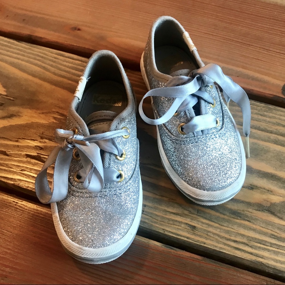 On trend SILVER Kate Spade toddler shoes SZ 5.5 (worn once!)